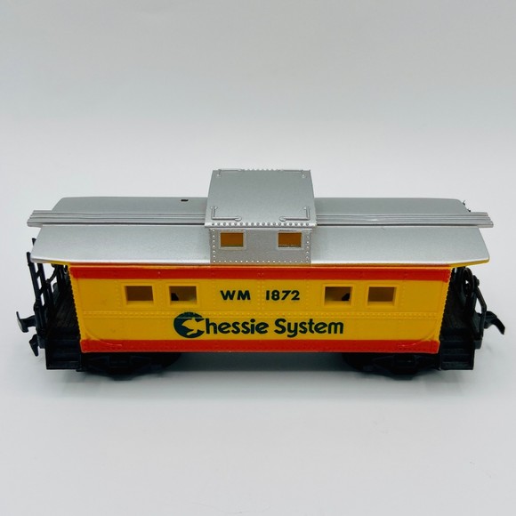 Vintage Life-Like HO Scale Chessie System WM 1872 Freight Train Caboose with Box - Picture 3 of 5